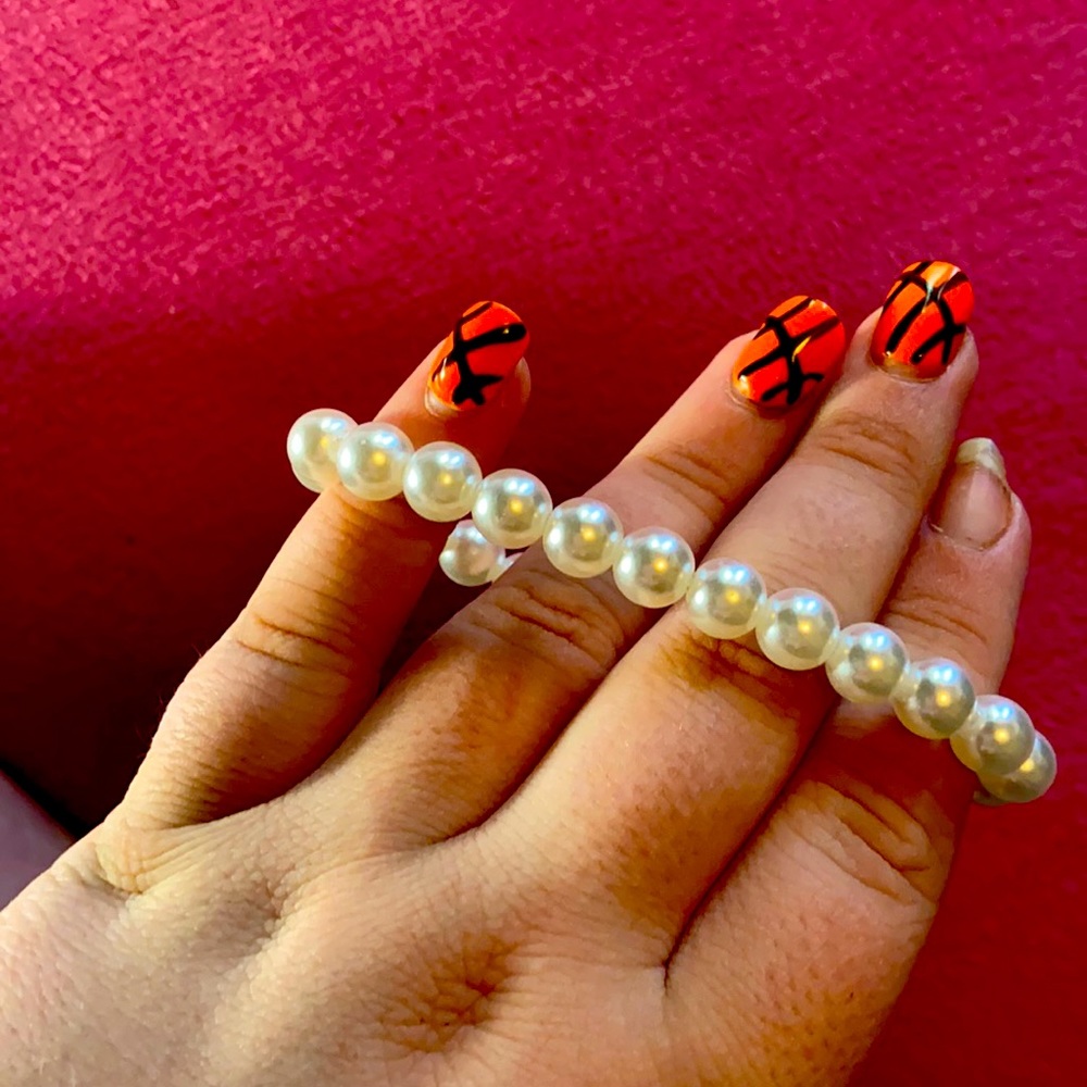 Pearl bracelet